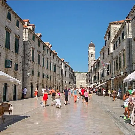 Apartment Naval