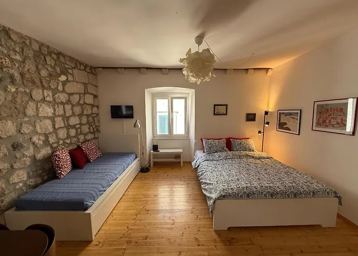 Naval * Dubrovnik