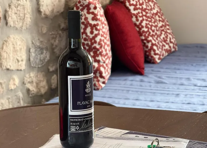 Naval Διαμέρισμα