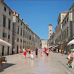 Apartman Naval